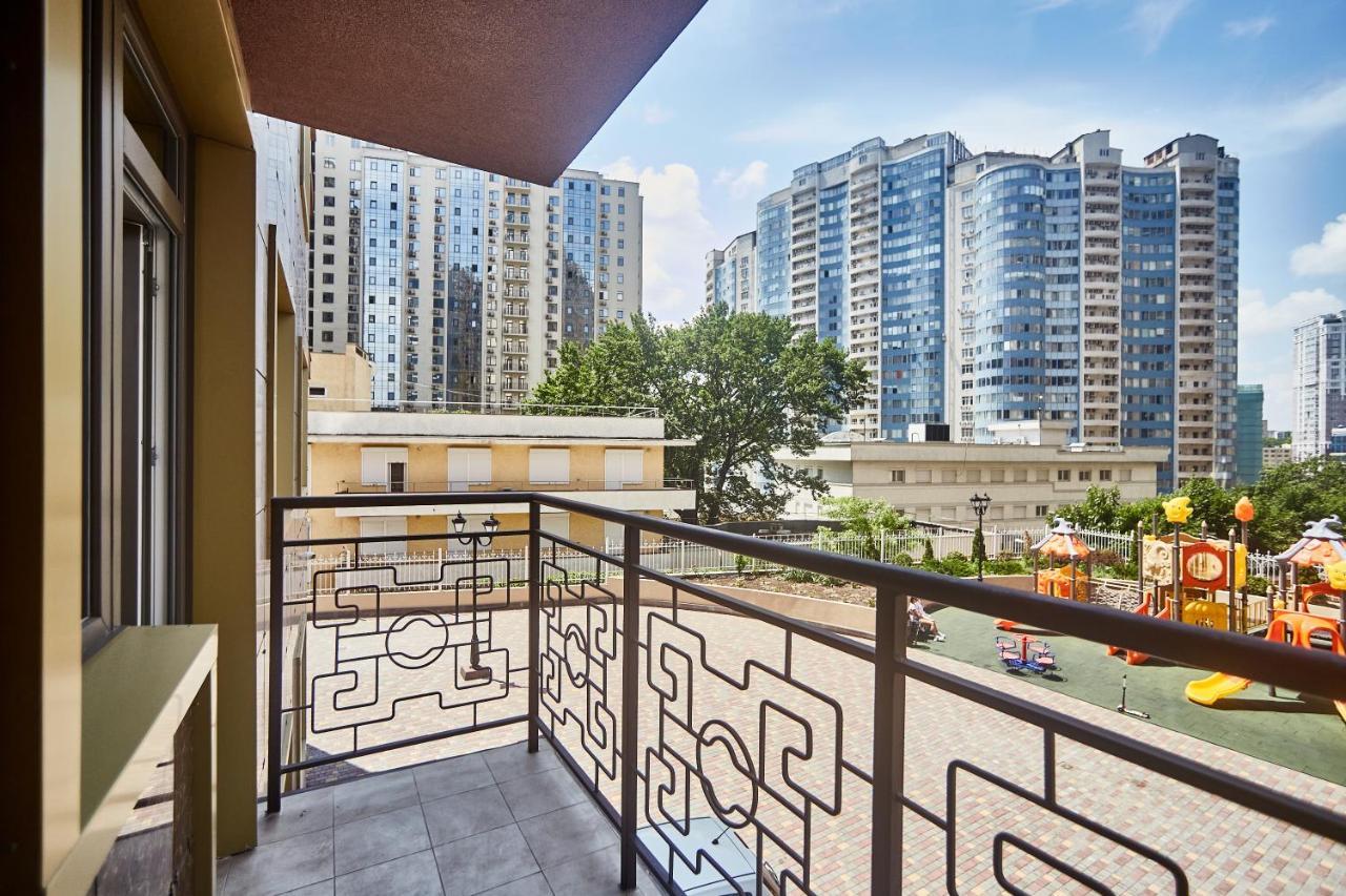 Ultramarinn Hotel โอเดสซา ภายนอก รูปภาพ
